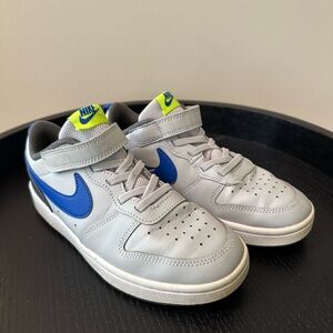 Nike Court Borough Low 2 Sneakers in Gray & Blue w/Neon Accents Boys Size 2.5Y